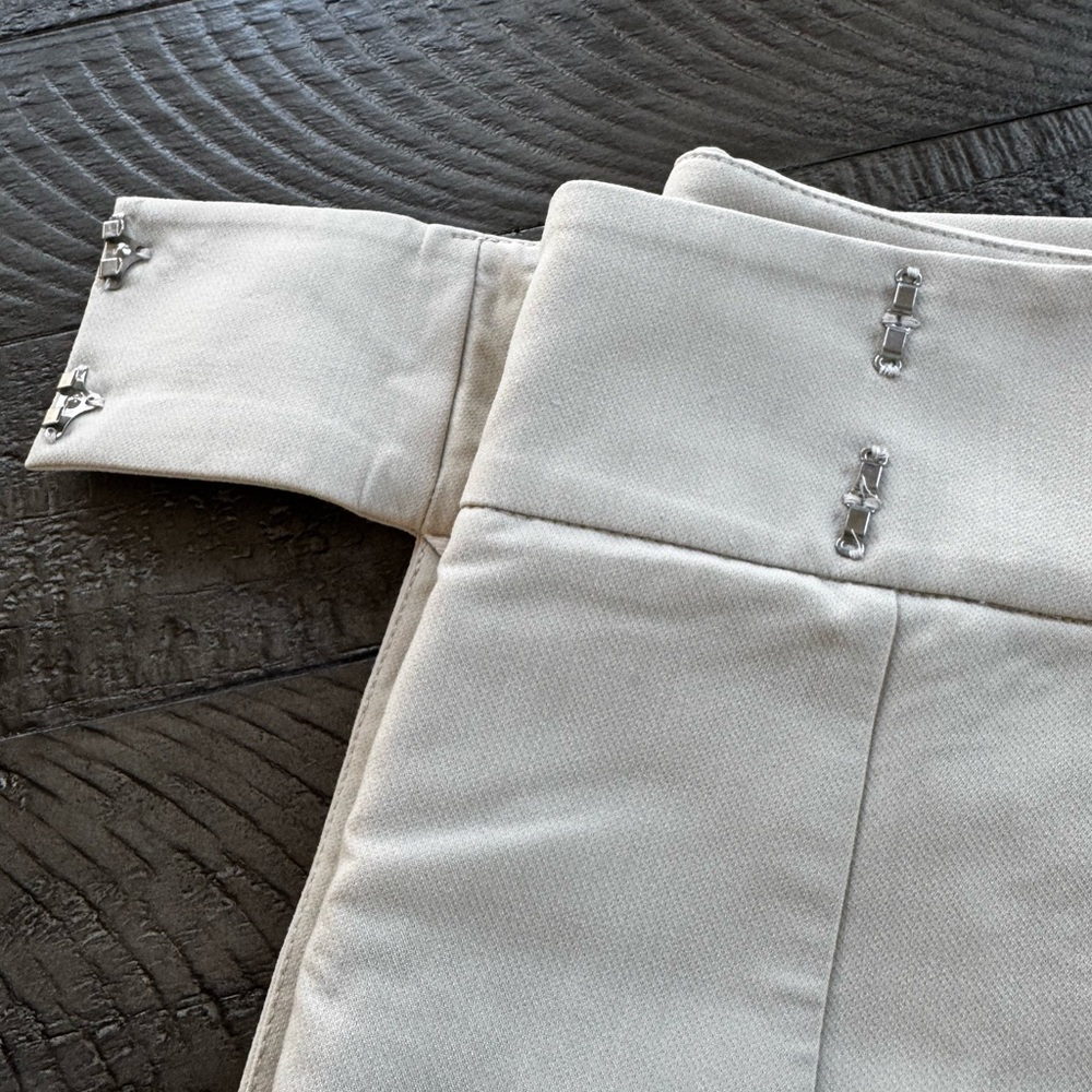 Zara Women’s Cream Trousers - Picture 2 of 7